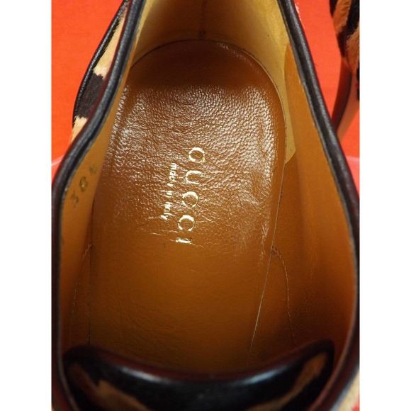 NIB GUCCI BETTY BLACK CARAMEL ZEBRA PRINT HAIR LACE UP PLATFORM ANKLE BOOTS 35.5 - Picture 12 of 12